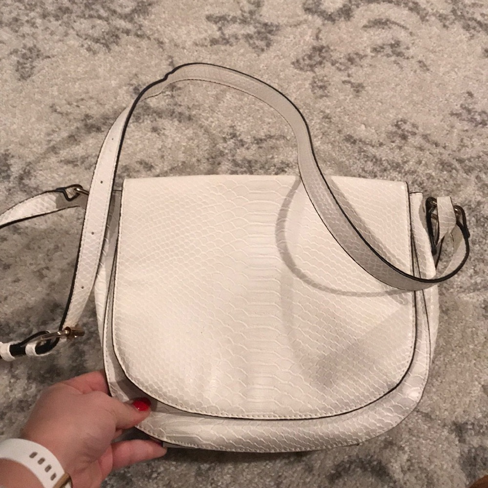 White faux leather bag